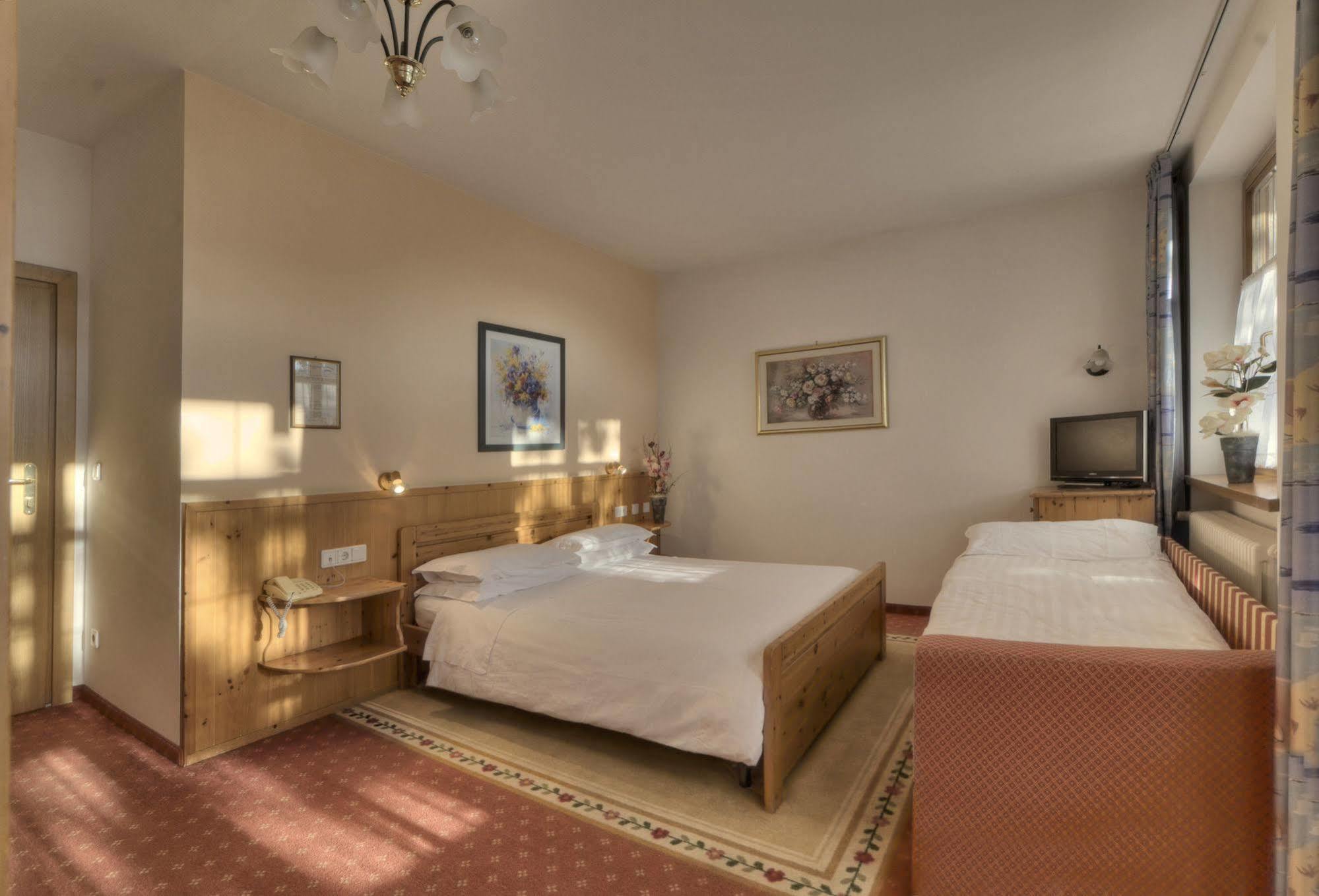 Hotel Waldheim Belvedere Bressanone Ngoại thất bức ảnh